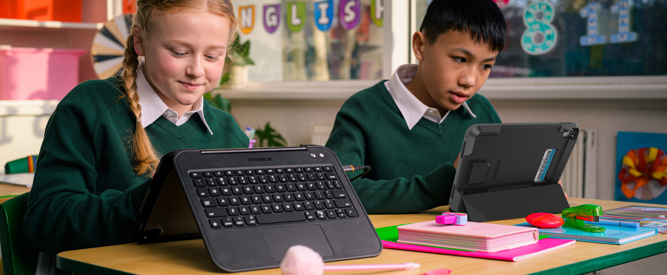 Tablets_Achiever_Keyboard_LS_EDU_2620x1080 School age kids using the Achiever Series Keyboard 360